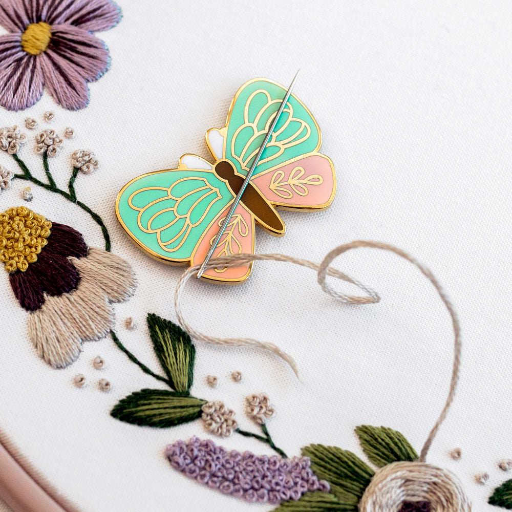 Butterfly Magnetic Needle Minder