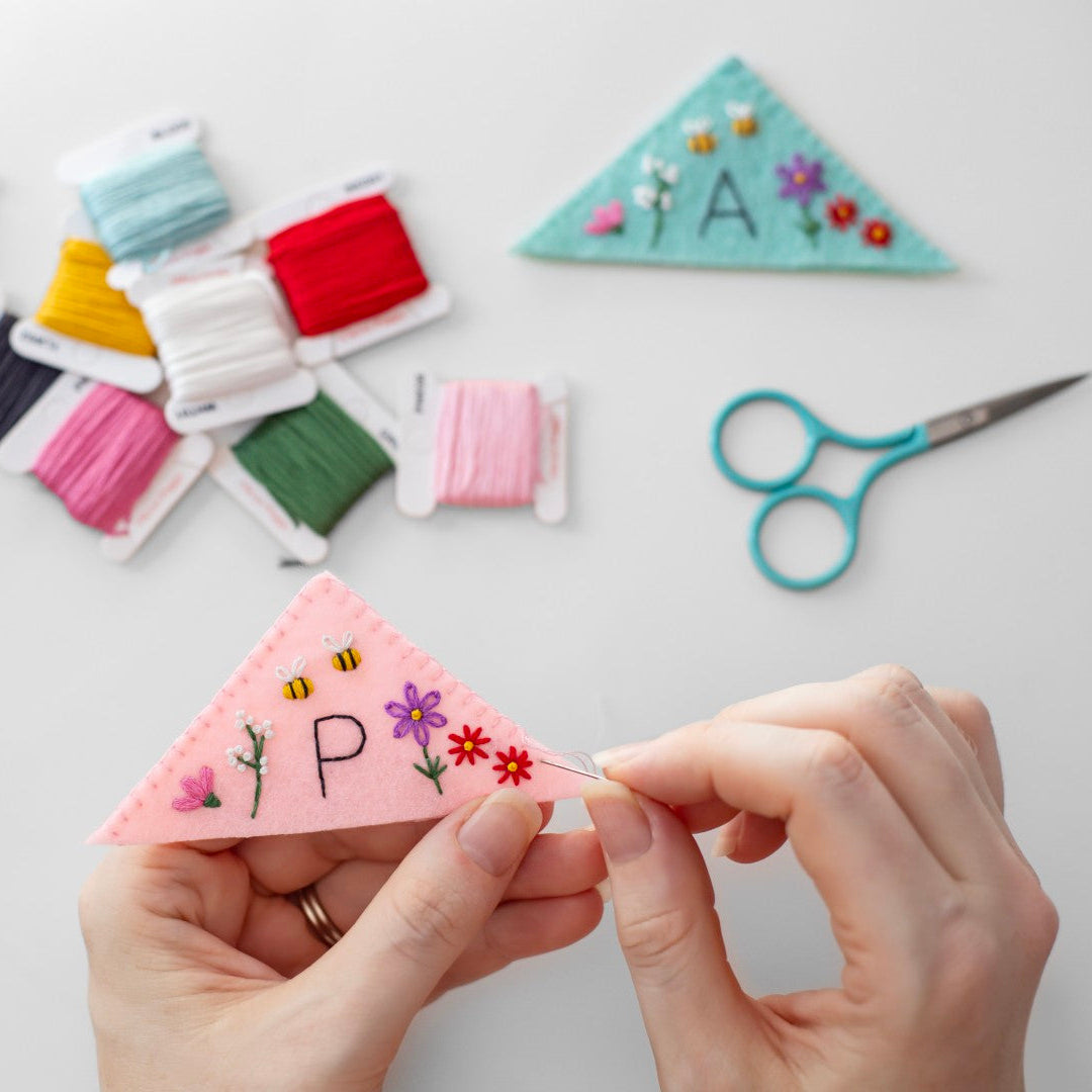 Personalized Floral Felt Corner Bookmarks Beginner Kit