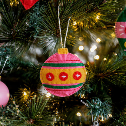 Festive Felt Ornaments Beginner Kit