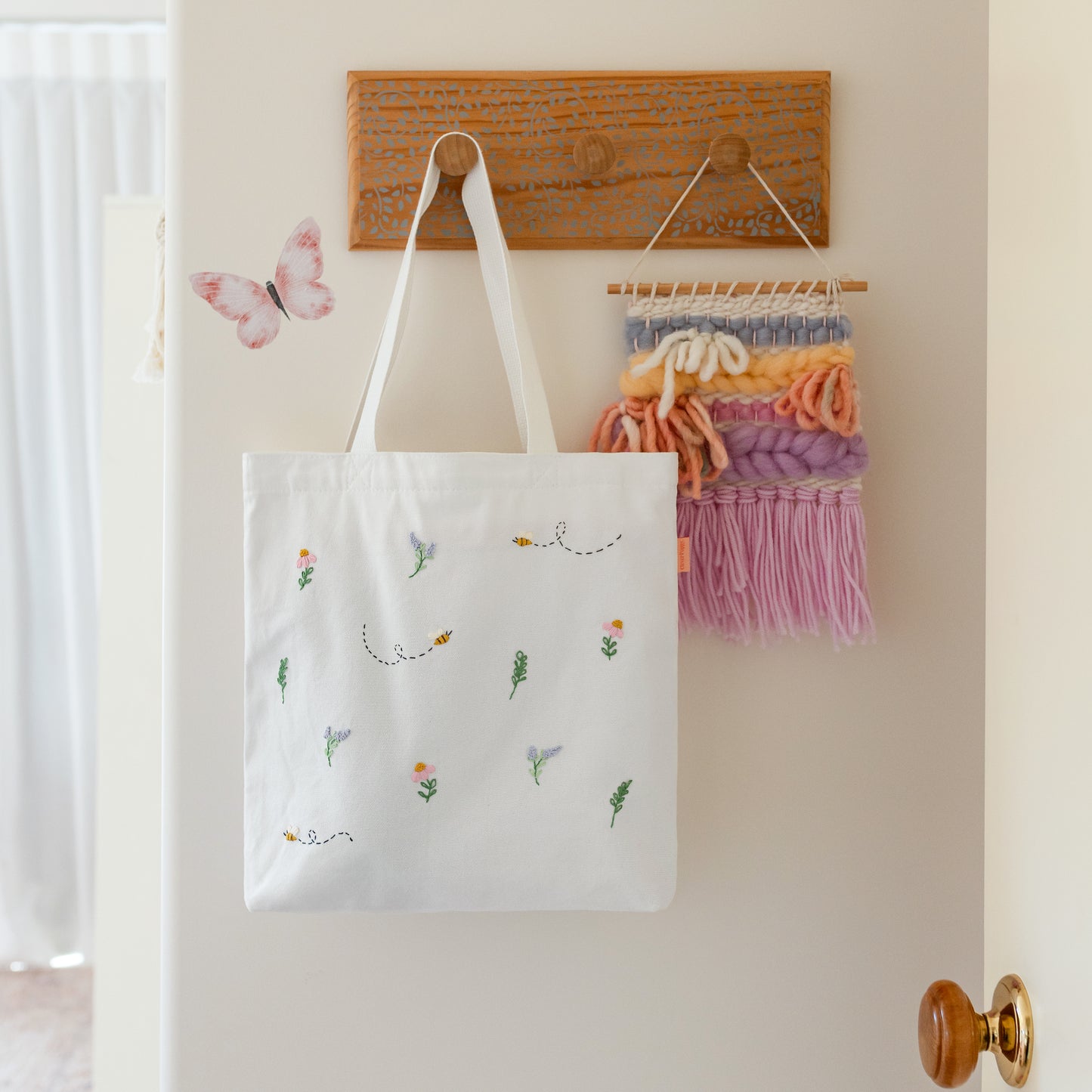 Bee on the Go Tote Bag Beginner Kit